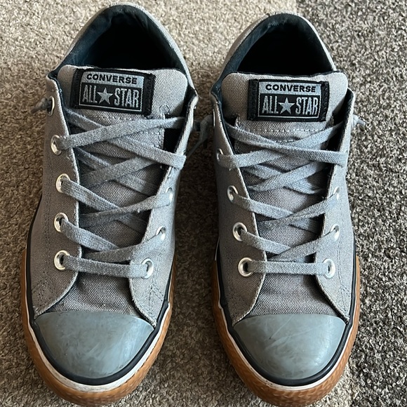 Converse gray Girls size 3 - Picture 2 of 4